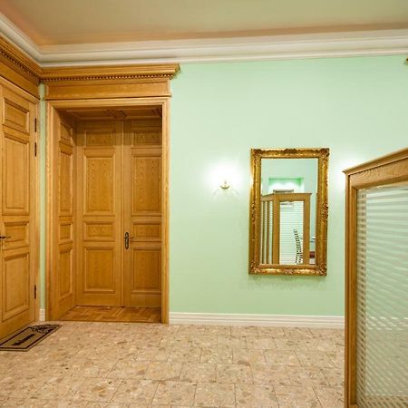Old Riga 2 Bedroom Vecpilsetas Street Apartment Exterior photo
