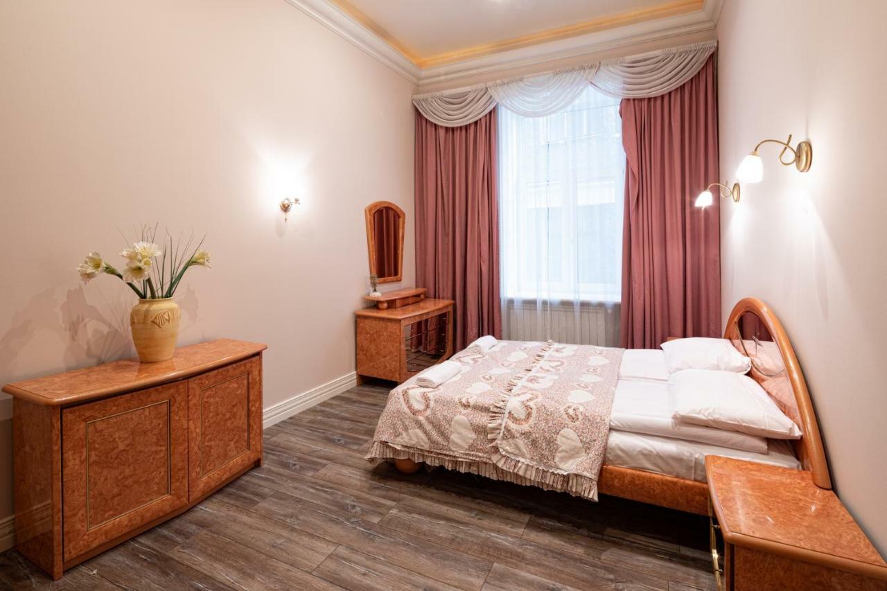 Old Riga 2 Bedroom Vecpilsetas Street Apartment Exterior photo