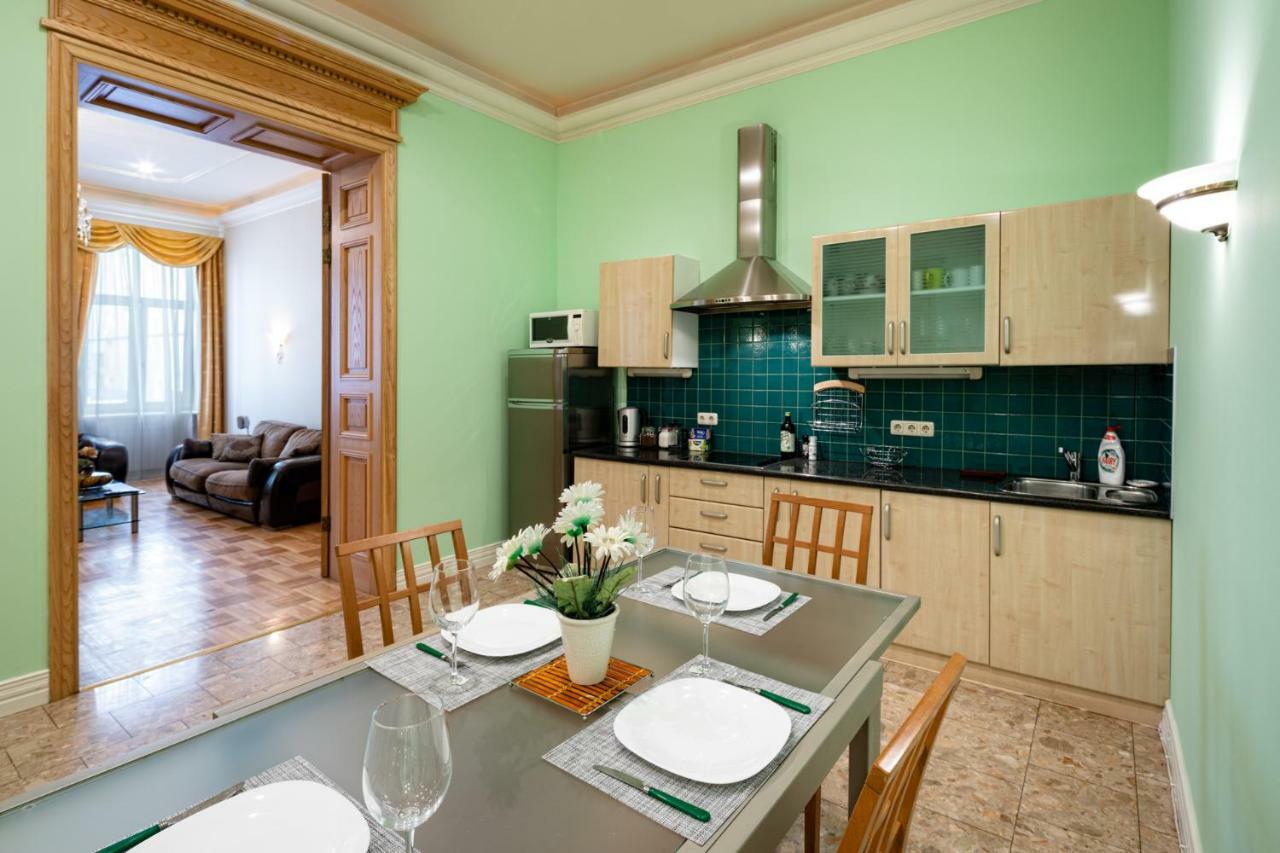 Old Riga 2 Bedroom Vecpilsetas Street Apartment Exterior photo